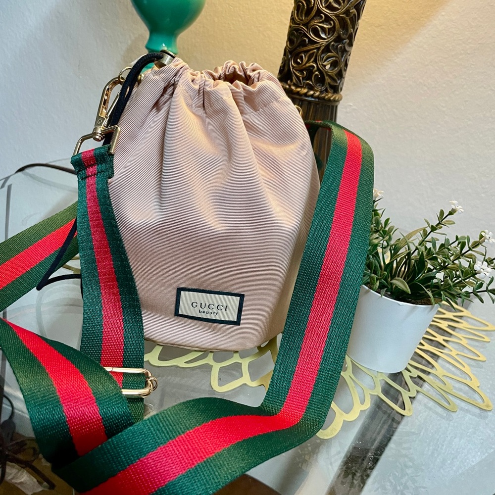Gucci - Picture 2 of 15
